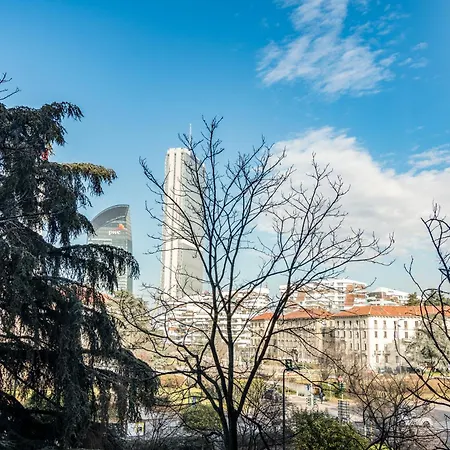 - Brand New 4 Pax Life & The Giulio Cesare 5