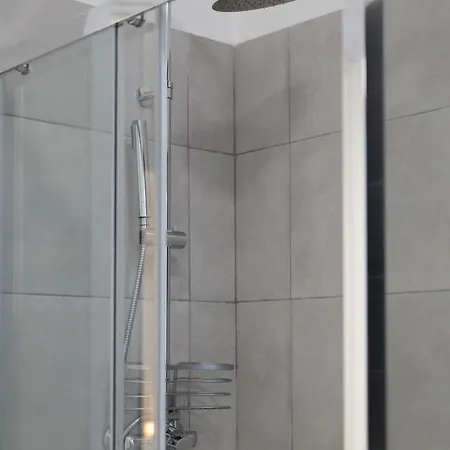 10min Rhofiera & Sansiro - 5min Metro - Ac - Freeparking * Milano