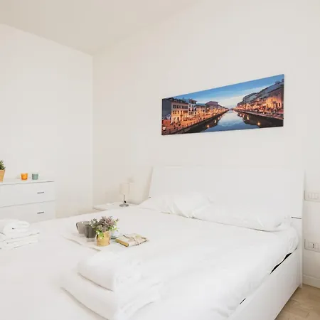 Easylife - Stile E Comfort Sui Navigli Milán