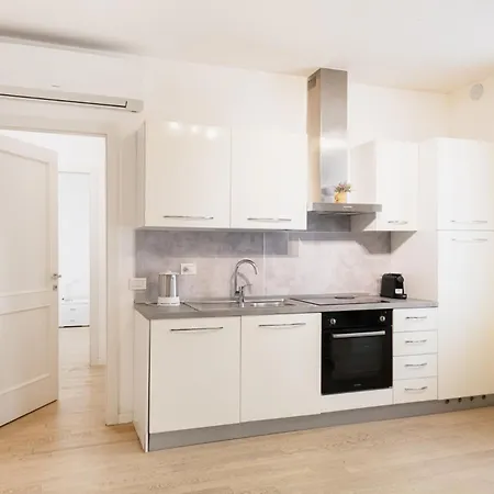 Easylife - Stile E Comfort Sui Navigli