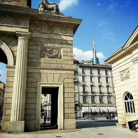 Porta Garibaldi-isola