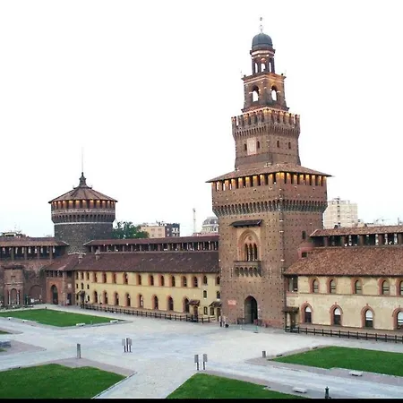 Porta Garibaldi-isola * ميلان