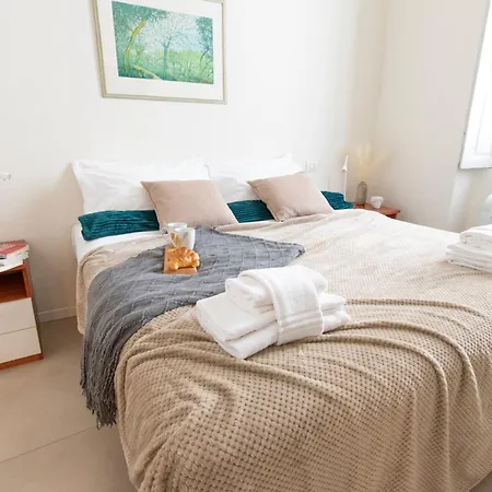 Apartamento Luxury Near Duomo Italia 38 *