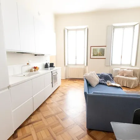 Apartamento Luxury Near Duomo Italia 38 Milán