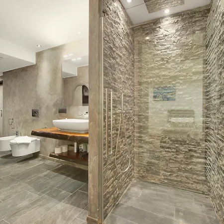 Garage Privato Gratuito - 600 Metri Duomo *