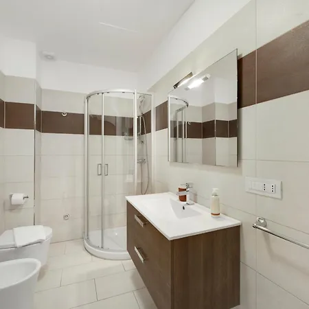 Daire Garage Privato Gratuito - 600 Metri Duomo *