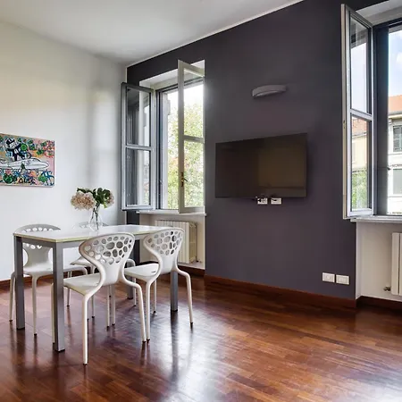 Just Urban - Delightful - Porta Romana Apartment