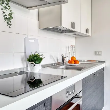 Apartment Just Urban - Delightful - Porta Romana Milan