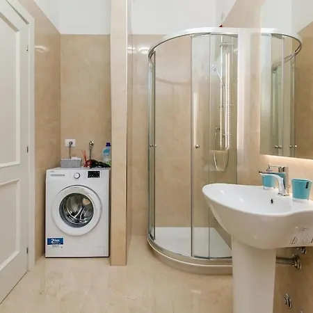 12th Floor Diamond Tower - 72 Lägenhet Milano