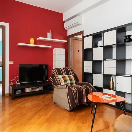 Bilocale In Porta Romana Apartament