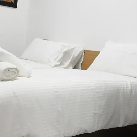 Casa Karas Appartement *
