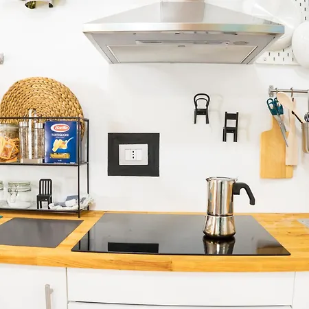 公寓 Luminoso Vivace - Duomo 15 Min 米兰