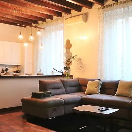 Ampia Casa In Corso Buenos Aires, 6min Dal Duomo Διαμέρισμα