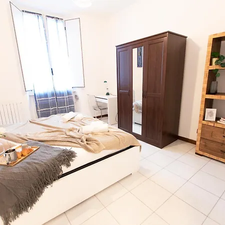 I Host - Fiamma 30 Mediolan