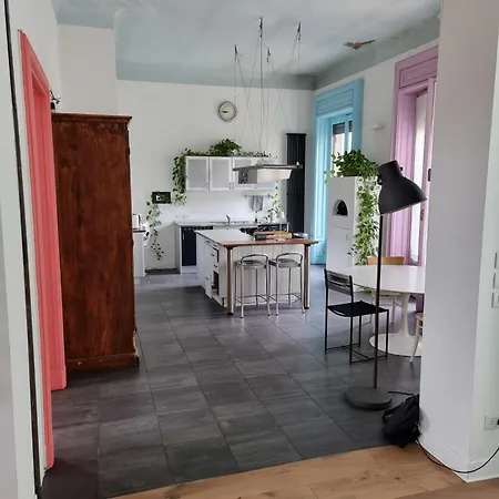 Apartment Attico Incantevole In Centro Citta Con Terrazzo Vicino Alle Sfilate Di Moda