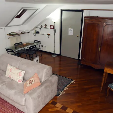 Viale Corsica 99 Apartman *