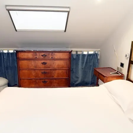 Viale Corsica 99 * Milánó