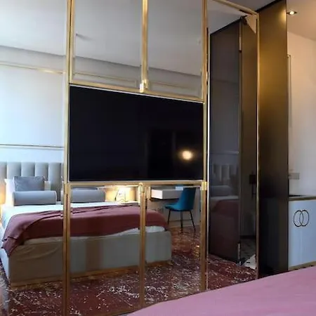 3 Minutes' Walk From The Duomo Cathedral