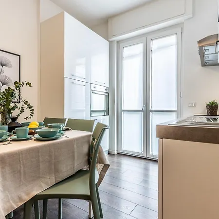 Stayeasy Cavalcanti - 3 Bedrooms, 2 Baths - Station Milan