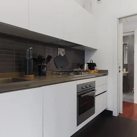 Comfort Centrale With Fast Wifi And Free Netflix Apartment Milan