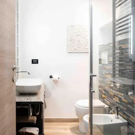 Art Cafe Tulipani Lägenhet Milano