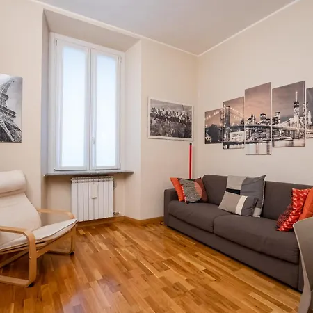Stylish Navigli Apartment - Walk To Darsena & Duomo 米兰