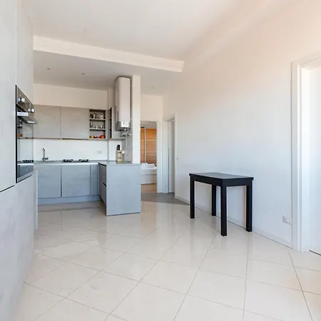 Elegant In Restocco Area *