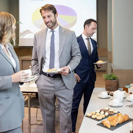 Starhotels Echo 4* Milano