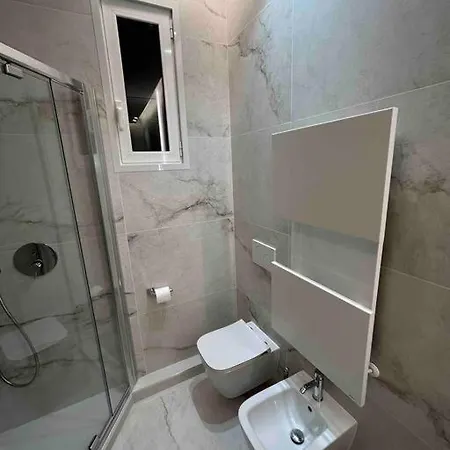 Royal In Apartment Milan