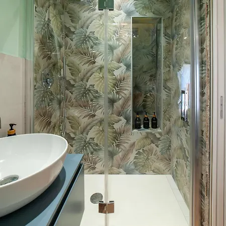 Prestige - Vicino Metro E Treno Апартаменты *