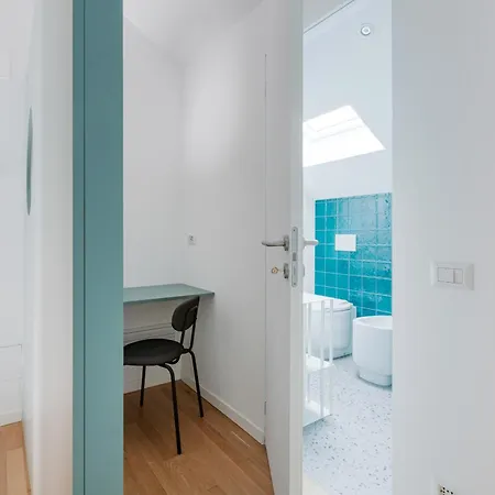 - 800 M Far From Lancetti Station Apartament