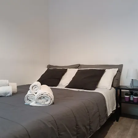 A Casa Di Rosa In Citta Studi Apartmán *