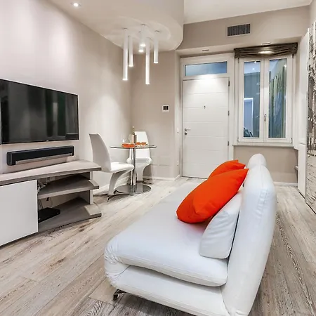 Orange M3 Duomo 12 Min