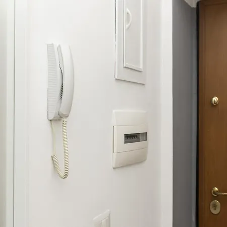 Apartamento Xenia - Cozy Luminous Flat Near Navigli