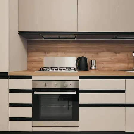 Joivy Spacious Family شقة