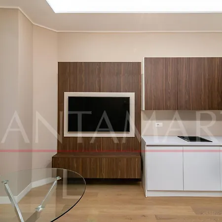 Porta Venezia New Luxury - Wifi Full Equiped Apartmán