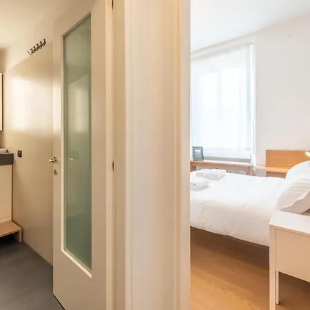 Exclusive Flat Isola *