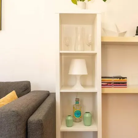 A 15 Min. Dal Duomo Milan