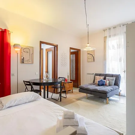 Rucellai With Shared Pool By Halldis Milão