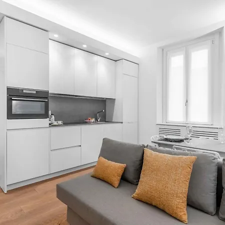 Sebenico 10 * Mailand