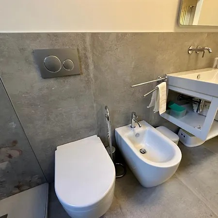 Flowers, A Cozy In * 밀라노