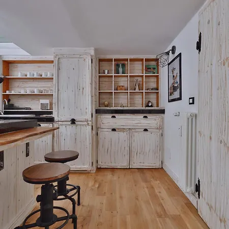 Quiet House In Navigli Sleeps 4 *