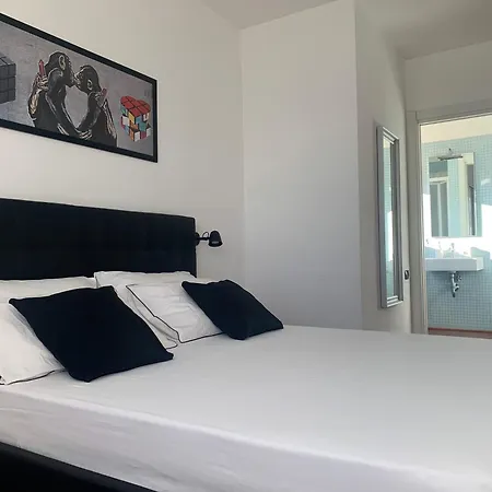Appartement Attico Di Design Zona Navigli/moda,milano Milaan