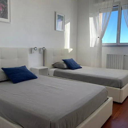 Attico Di Design Zona Navigli/moda,milano Appartement Milaan