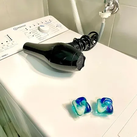 • Cozy House • 10 Min Rho Fiera Apartment Mailand