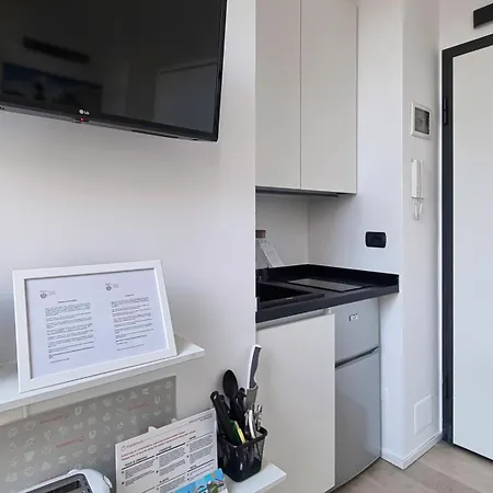 Italianway - Napo Torriani 22