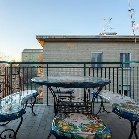 Serra 2br With Terrace By Halldis Apartament *