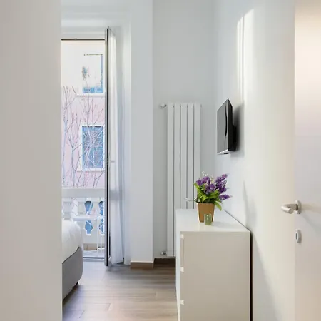 Easylife - - Gola 31 - Navigli