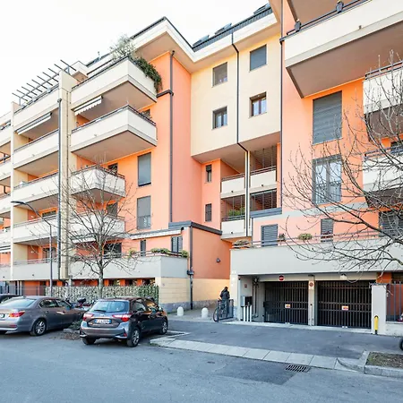 Sweet - With Balcony