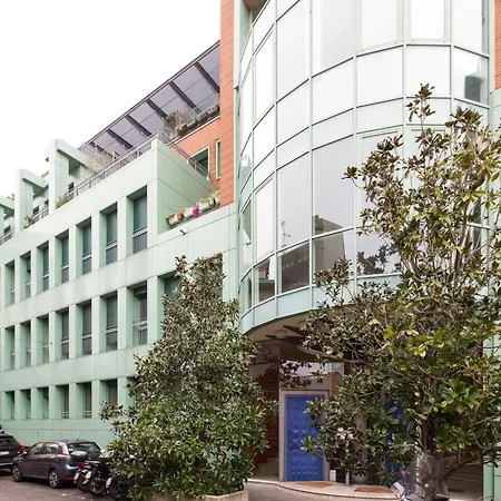 Bright & Comfy With Parking Apartamento